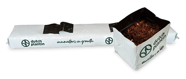 Dutch Plantin Growbags: branded coco slab (growbag) shown together with an open-top bag filled with coco substrate, both printed 'dutch plantin / innovators in growth / investors in life'